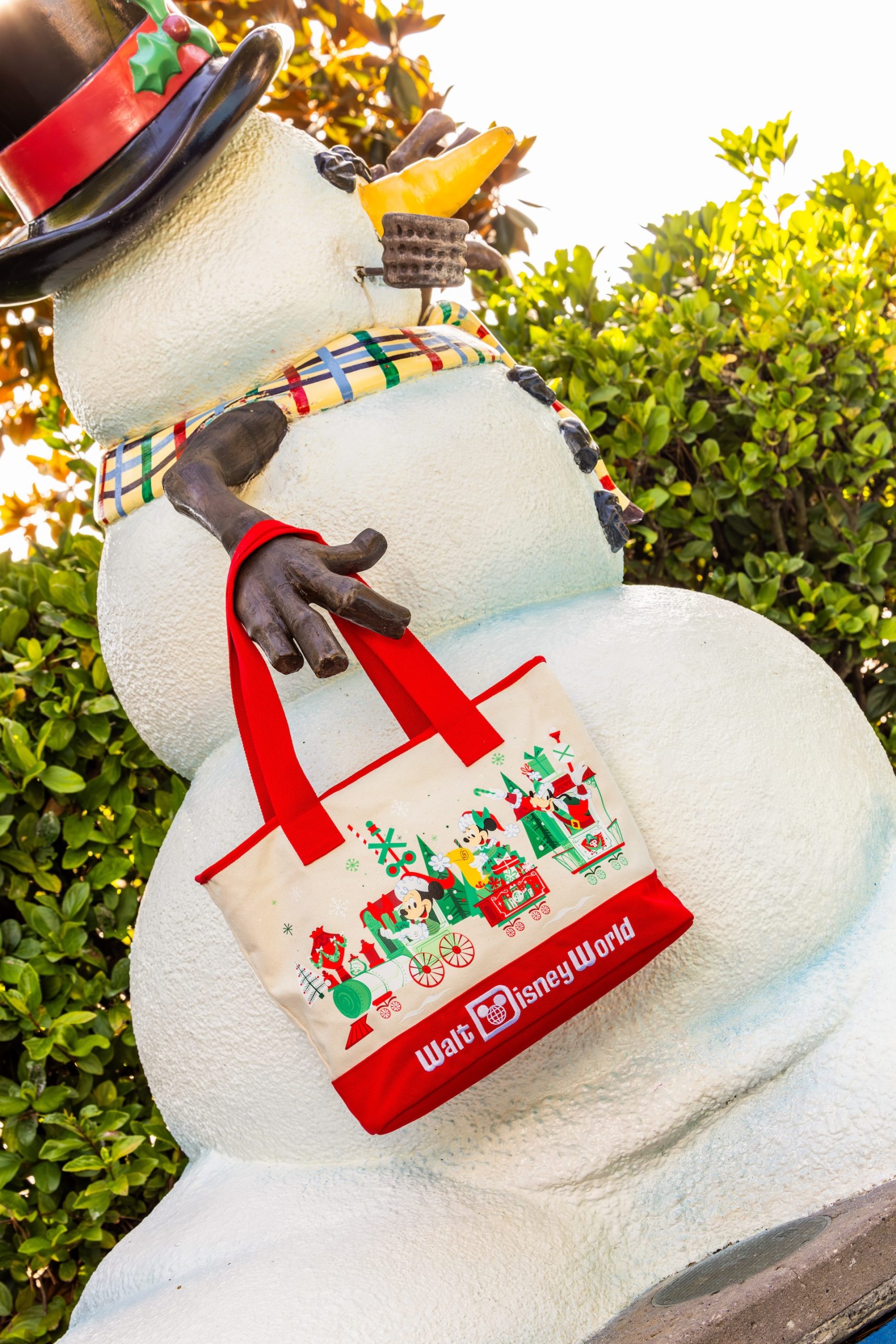 Mickey Mouse and Family Christmas Tote bag
