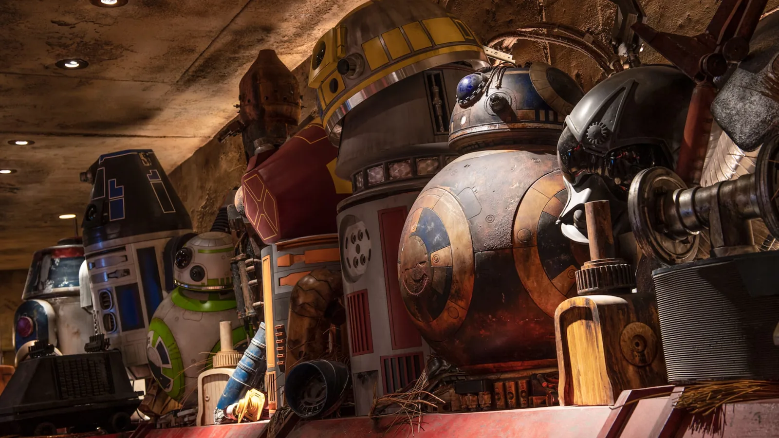 Droid Depot location in Star Wars: Galaxy's Edge at Disneyland