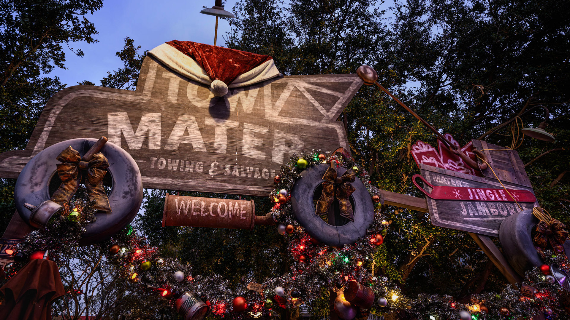 Mater's Jingle Jamboree holiday hoedown with tractor attractions