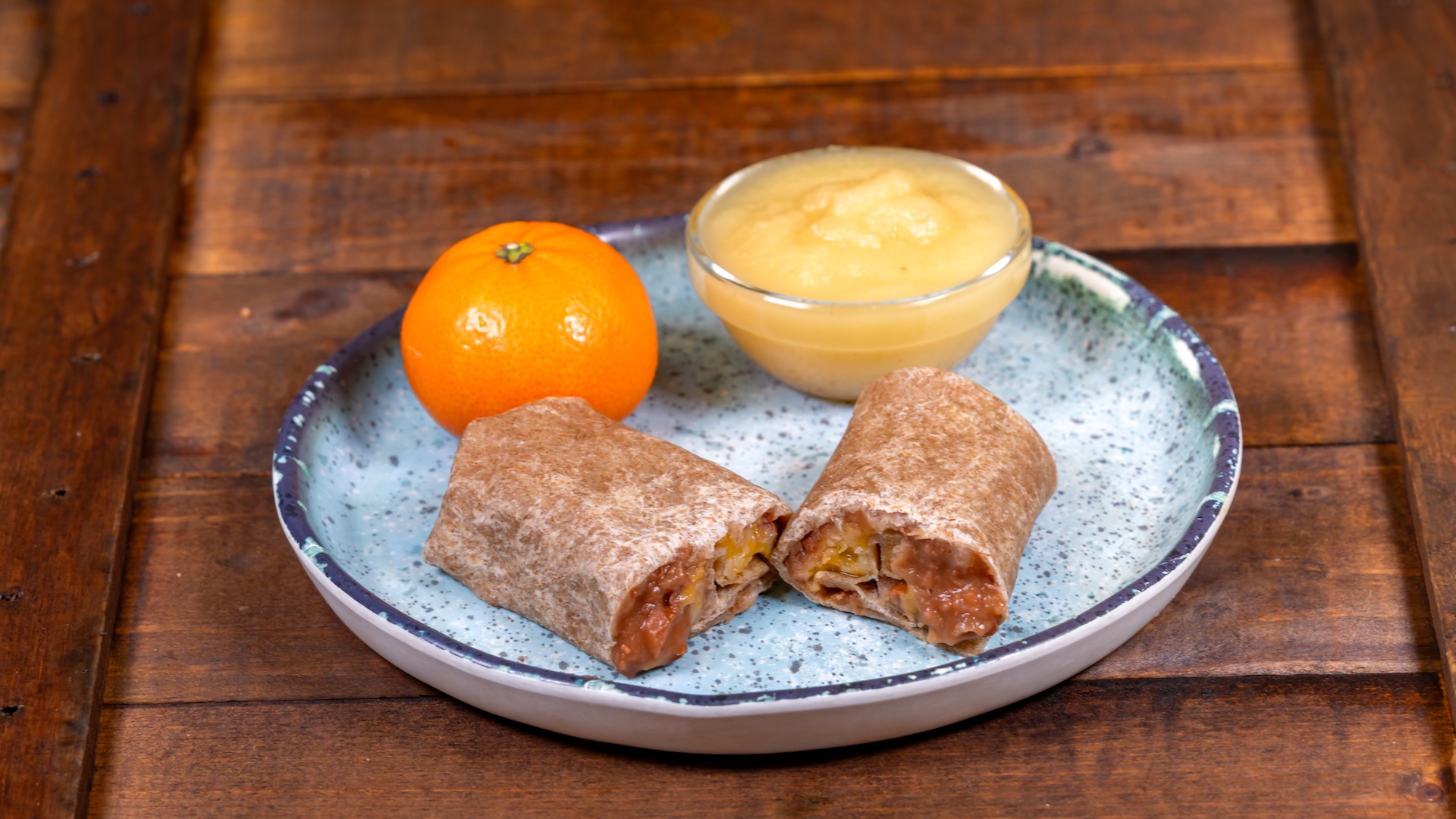 Rancho del Zocalo bean and cheese burrito with mandarin orange and applesauce