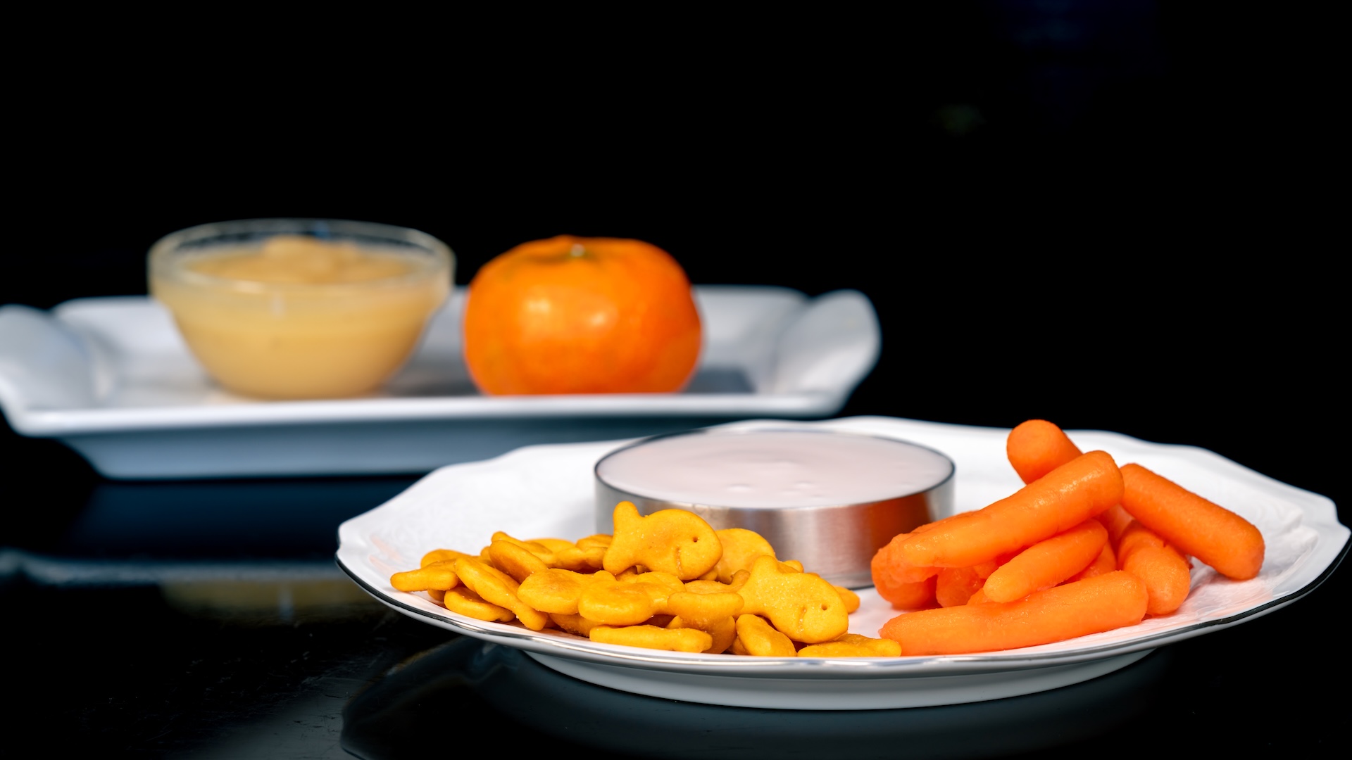 Refreshment Corner POWER Pack with mandarin orange, applesauce, and carrots
