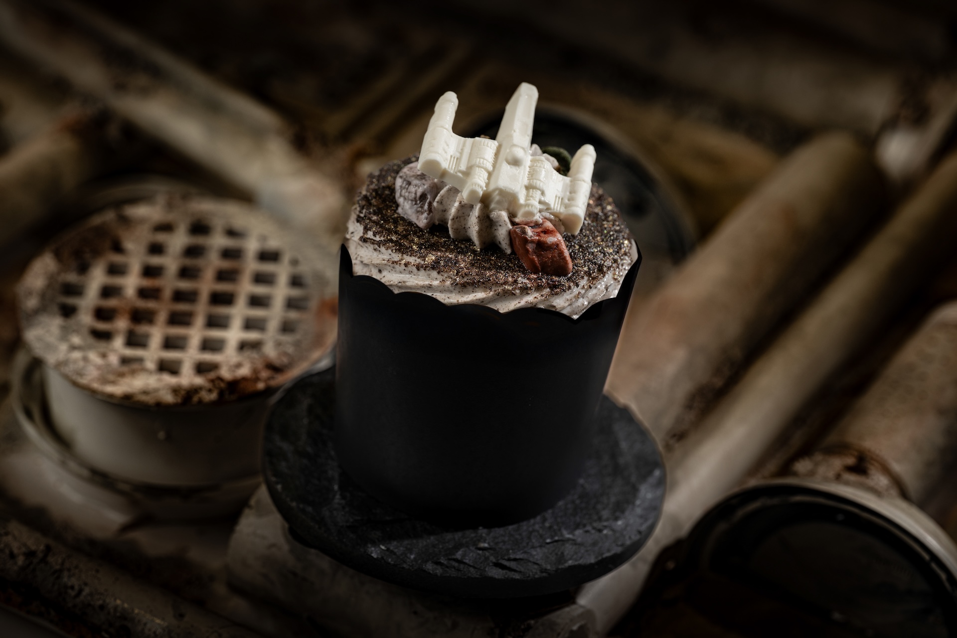 Your Chosen Path Cupcake with white chocolate X-Wing