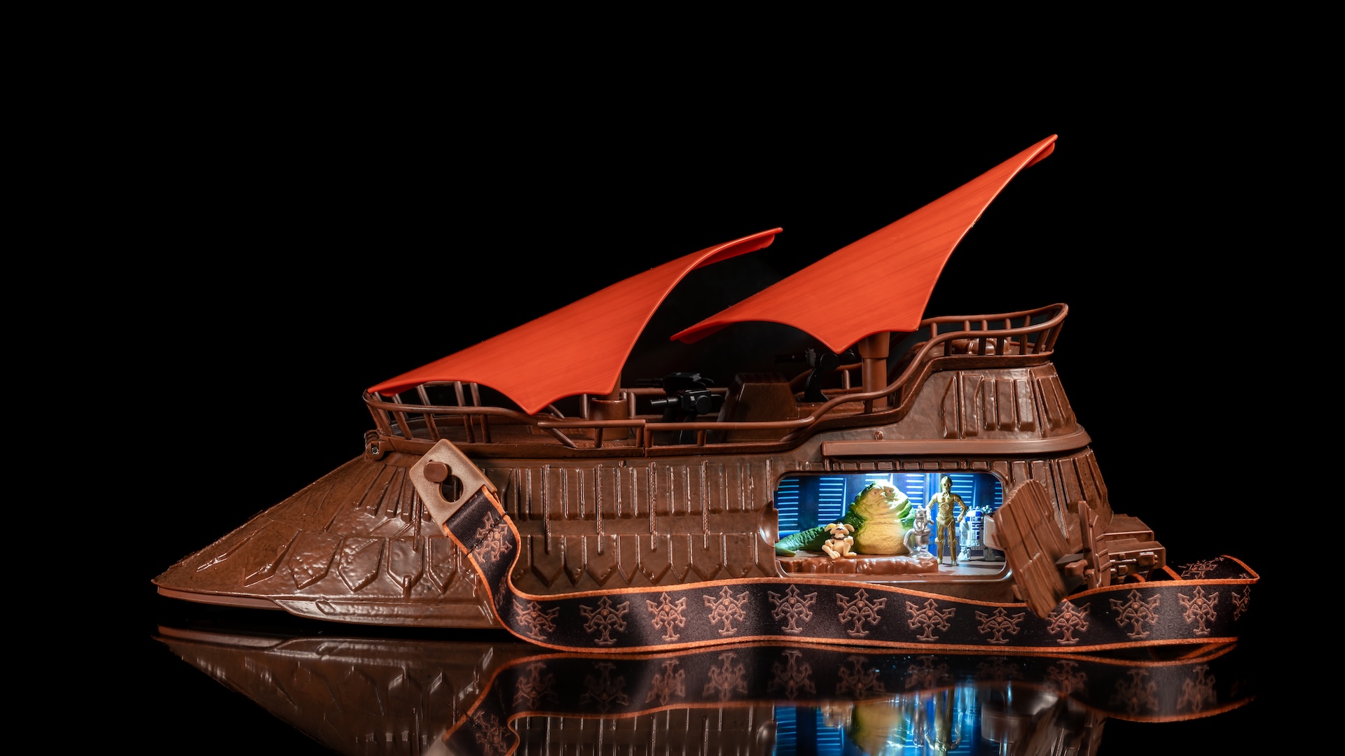 The Jabba's Sail Barge Bucket modeled after the Khetanna