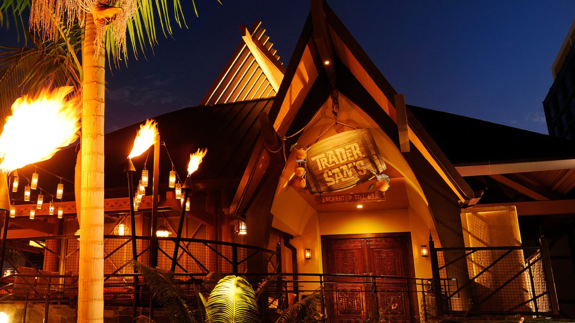 The exterior entrance to Trader Sam's at the Disneyland Hotel