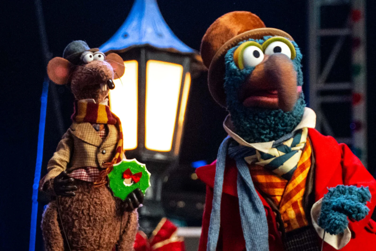 Muppet characters Gonzo and Rizzo helping with holiday show preparations